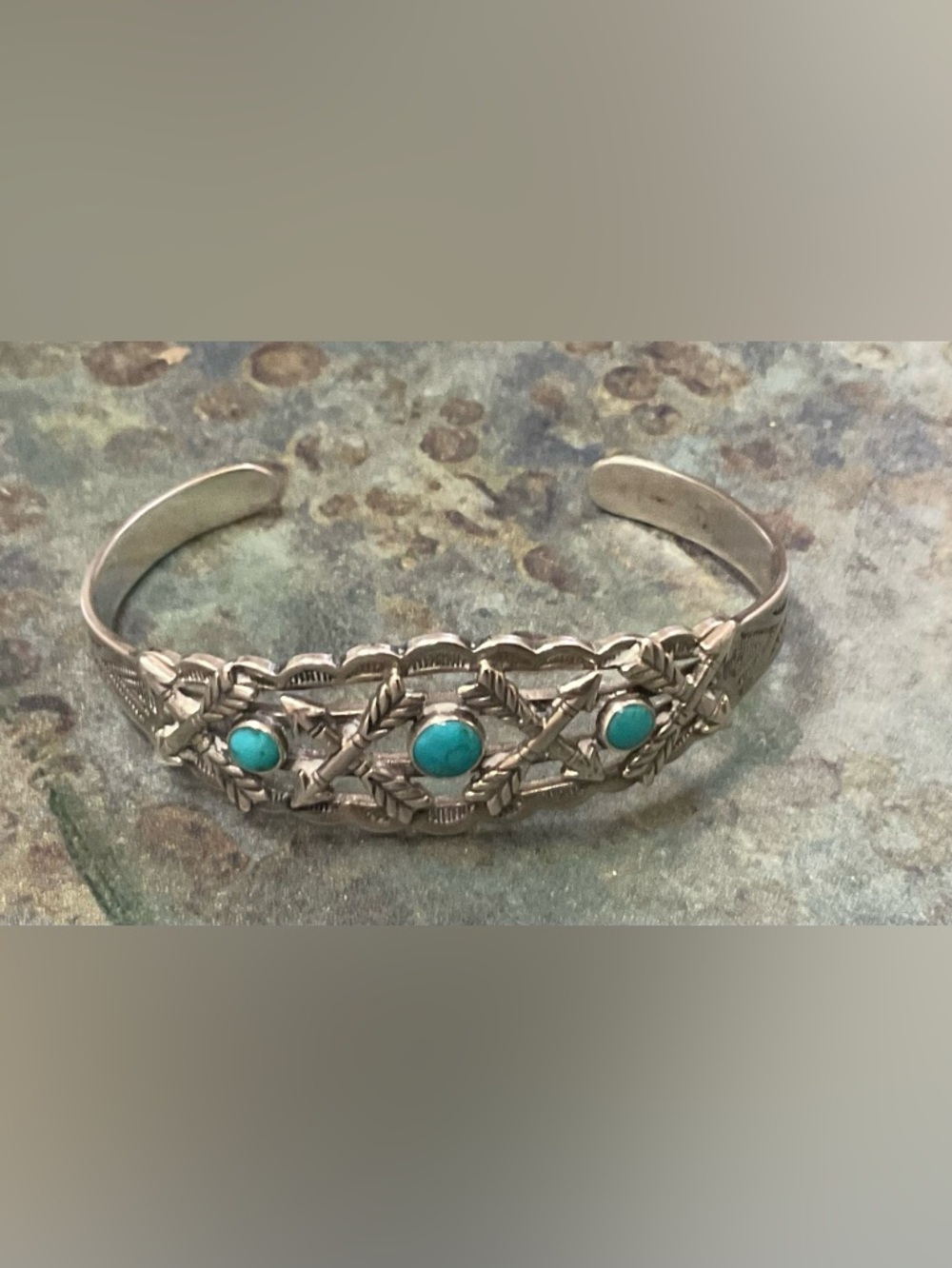 Vintage Navajo Sterling Silver Turquoise Arrow Cuff Bracelet